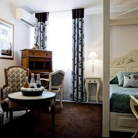 Hotel Grand Des Terreaux 4*